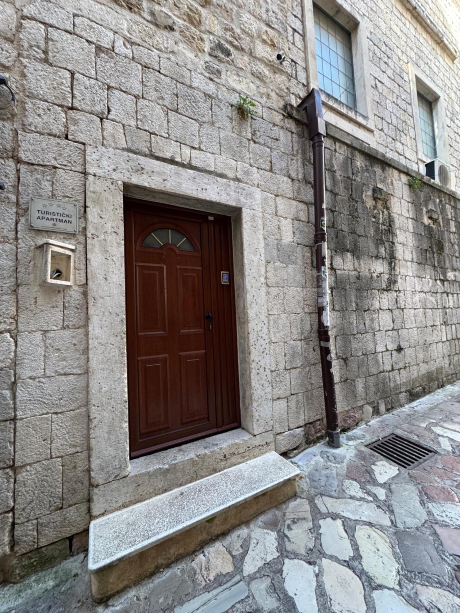 Vita Mundo Hotel Kotor Exteriör bild