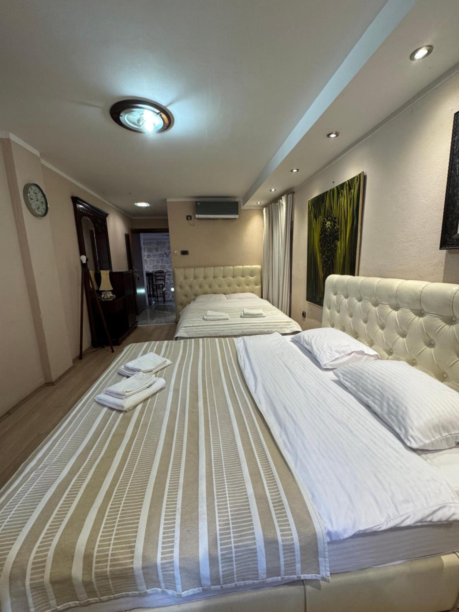 Vita Mundo Hotel Kotor Exteriör bild