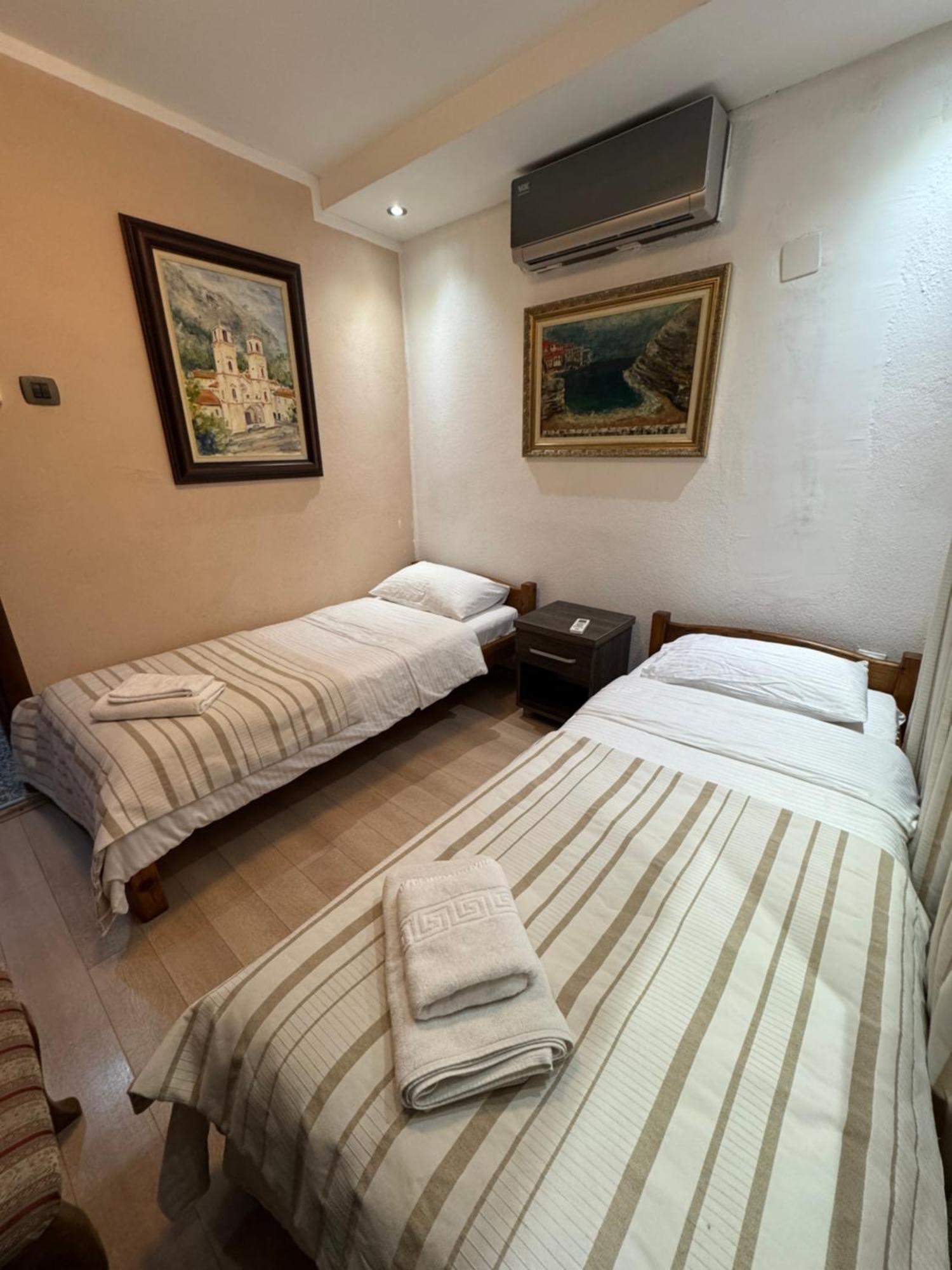 Vita Mundo Hotel Kotor Exteriör bild